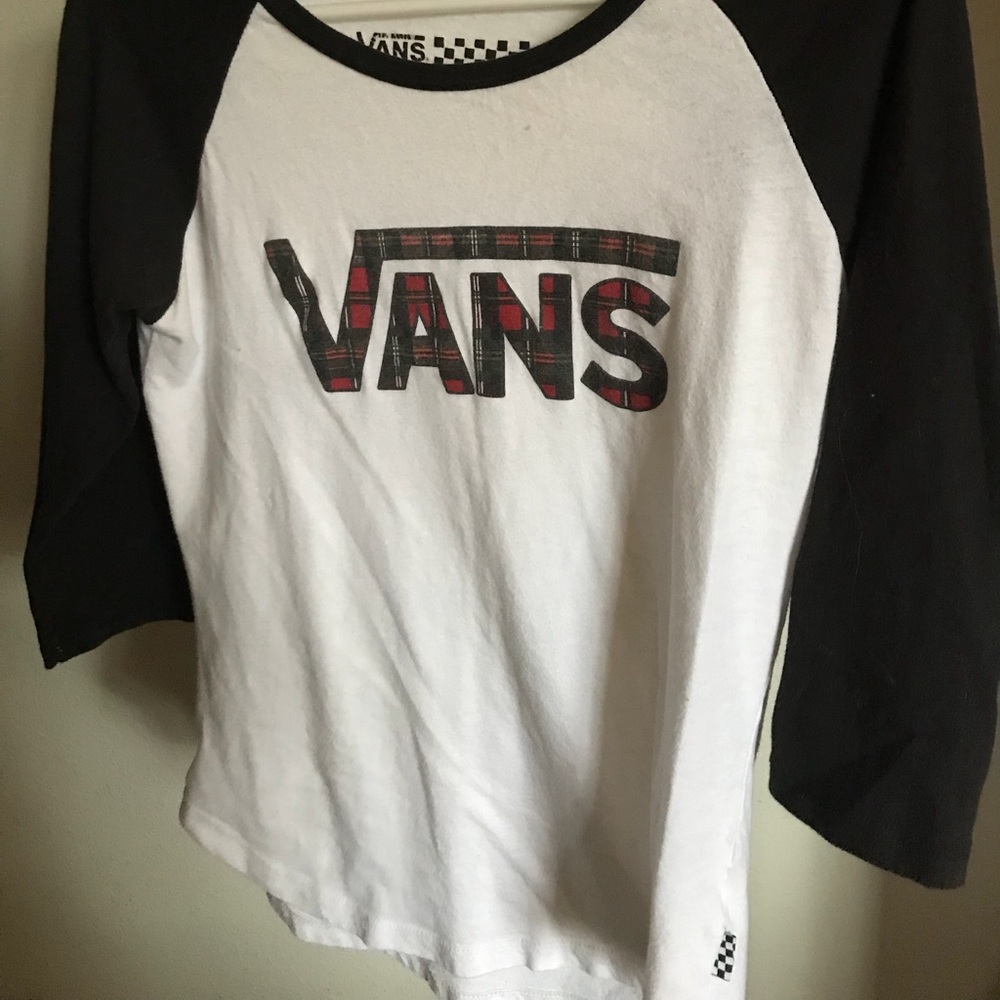 Cropped sleeve vans shirt